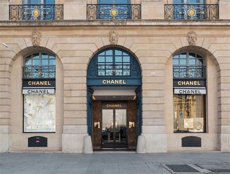 list of chanel boutiques.